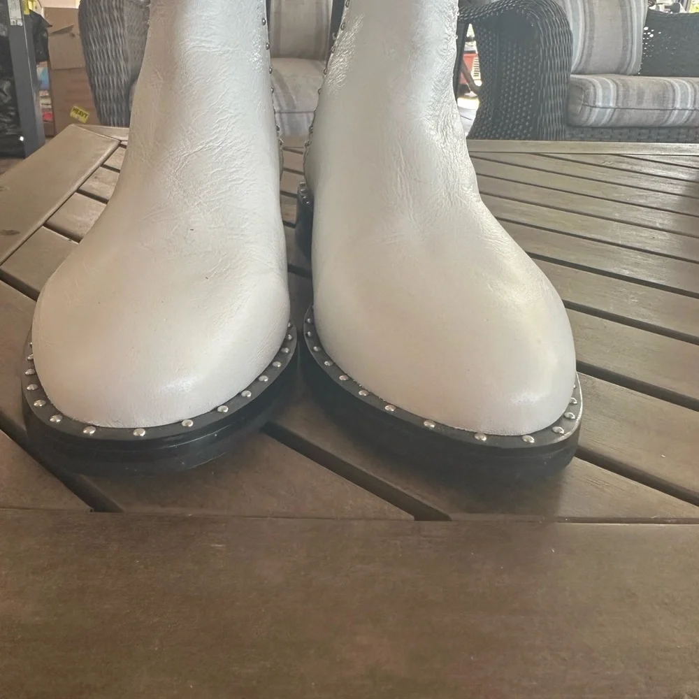 Rebecca Minkoff White and Black Ankle Boots - Picture 6 of 8